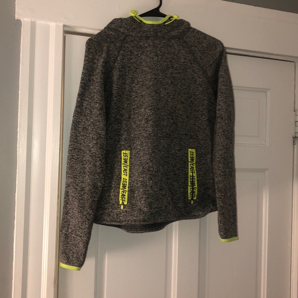 Forever 21 sweatshirt